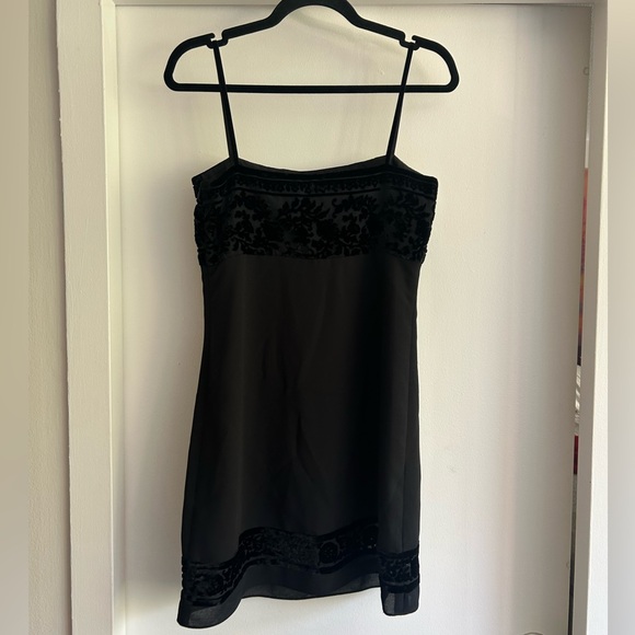 Laundry by Shelli Segal silk velvet mini dress - Picture 2 of 6